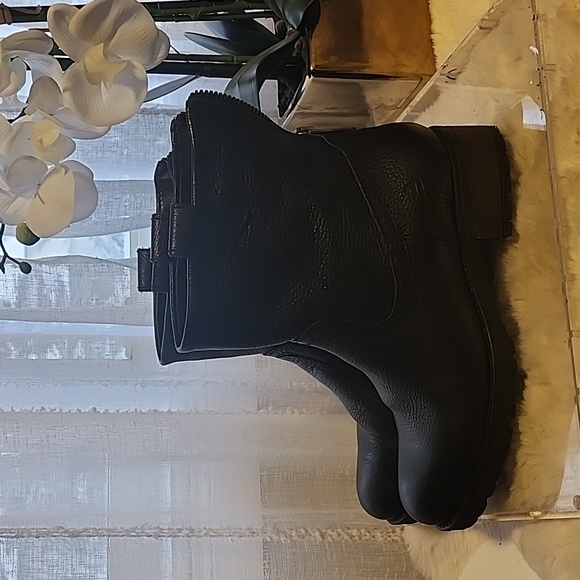 Leather boots - Picture 3 of 9